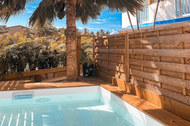 Pool 19 of 36