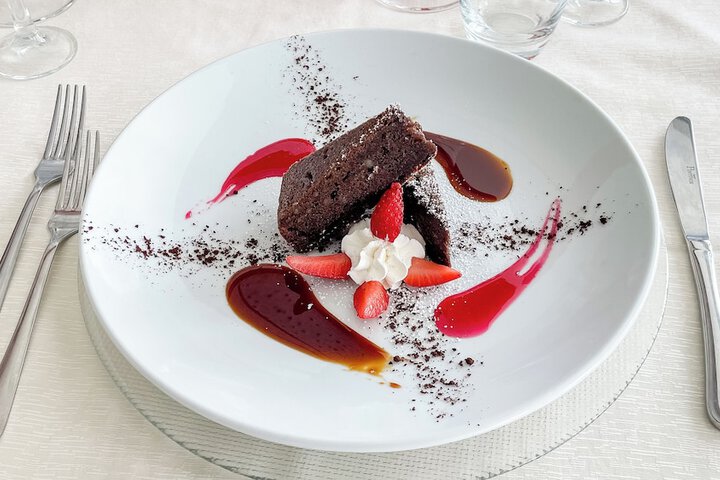 Dining 87 of 146