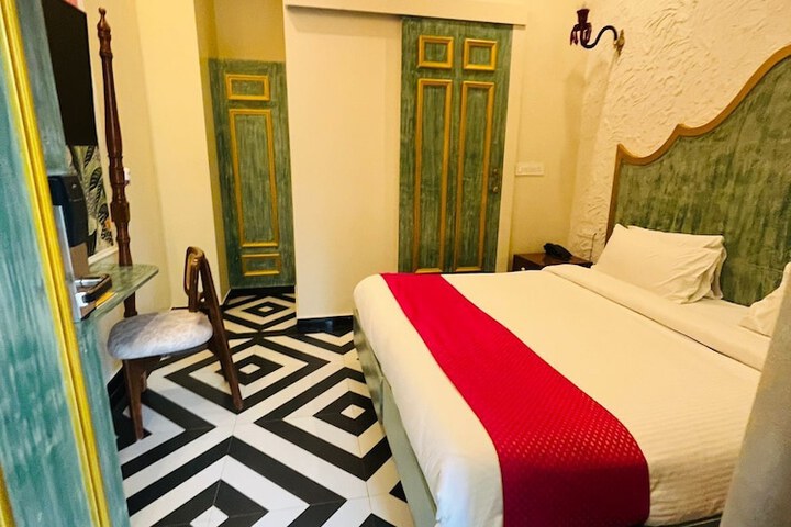 Room 73 of 167
