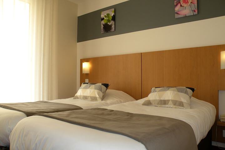Room 4 of 57