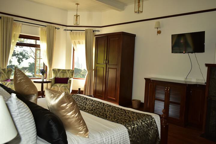 Room 13 of 41