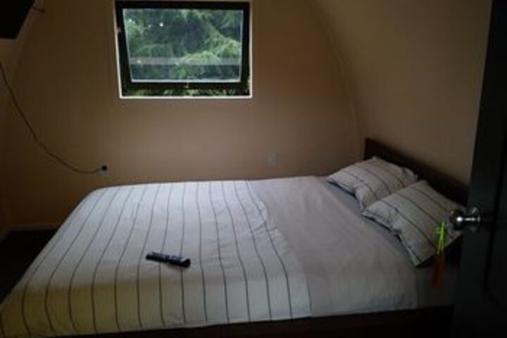 Room 18 of 66