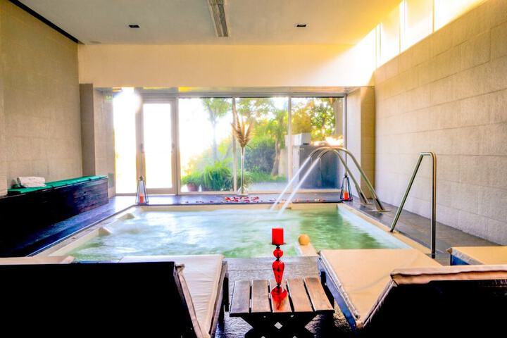 Spa 4 of 7
