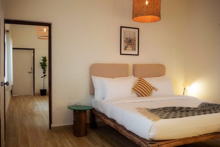Room 15 of 61