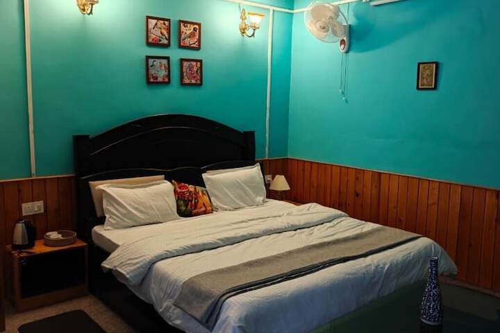 Room 2 of 14