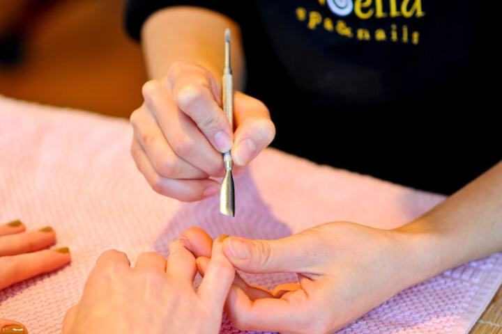 Nail salon