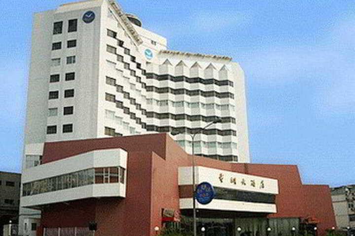Pinghu Hotel