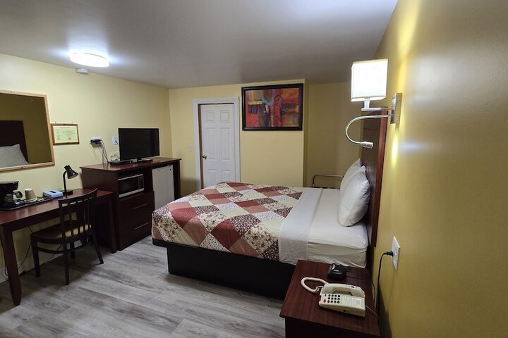 Room 28 of 62