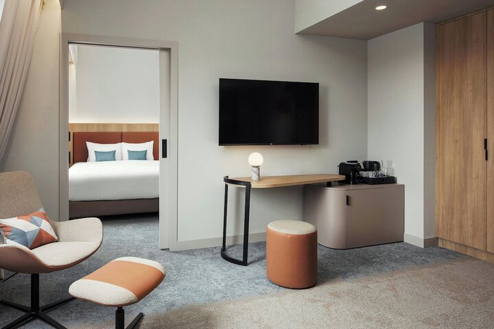 Room 15 of 61