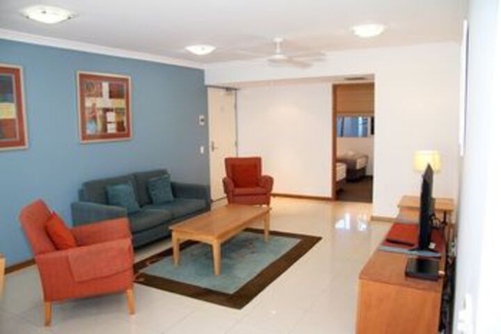 Room 75 of 107