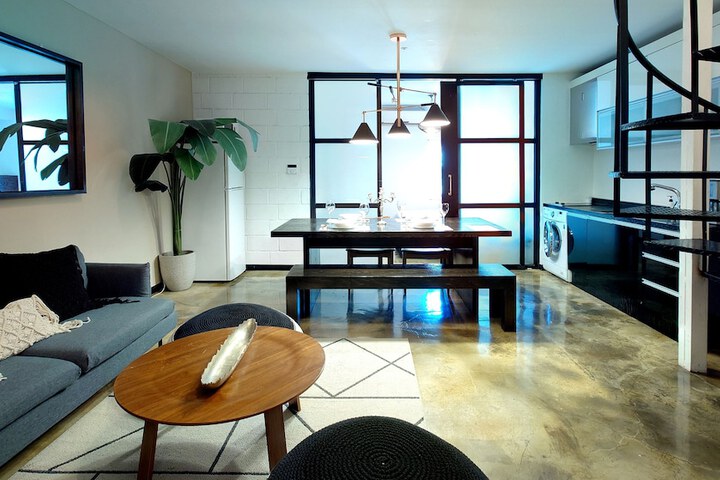 Room 30 of 114