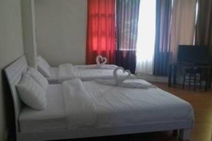 Room 16 of 31