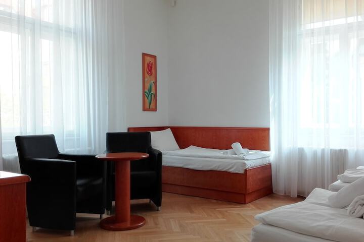 Room 204 of 324