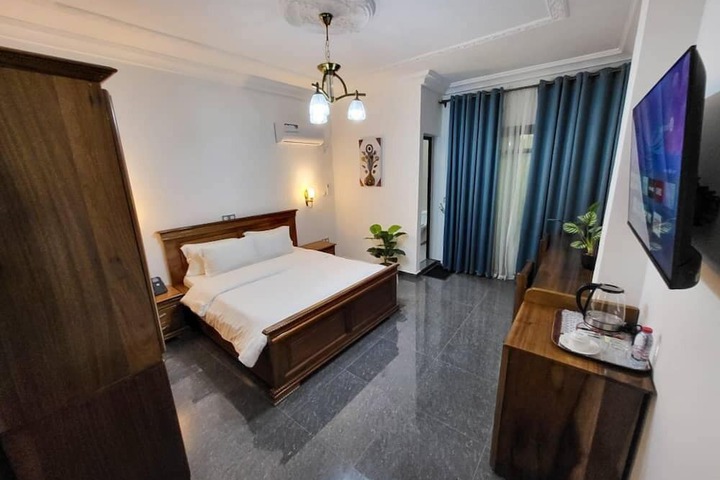 Room 45 of 79