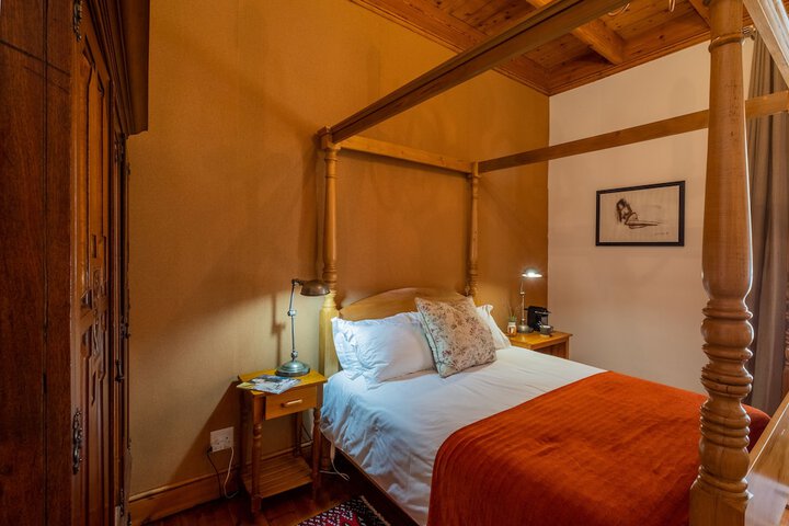 Room 12 of 75