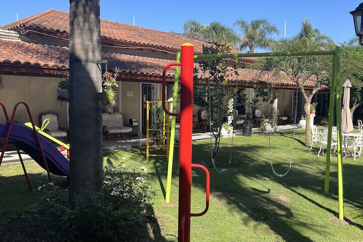 Hotel Exterior 104 of 139