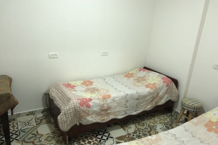 Room 11 of 50