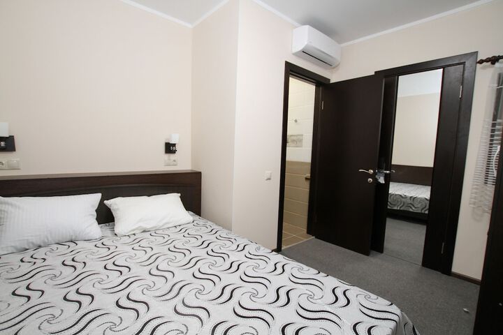 Room 13 of 51