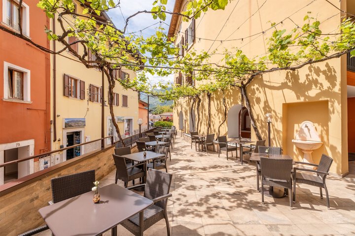 Terrace/Patio 36 of 73