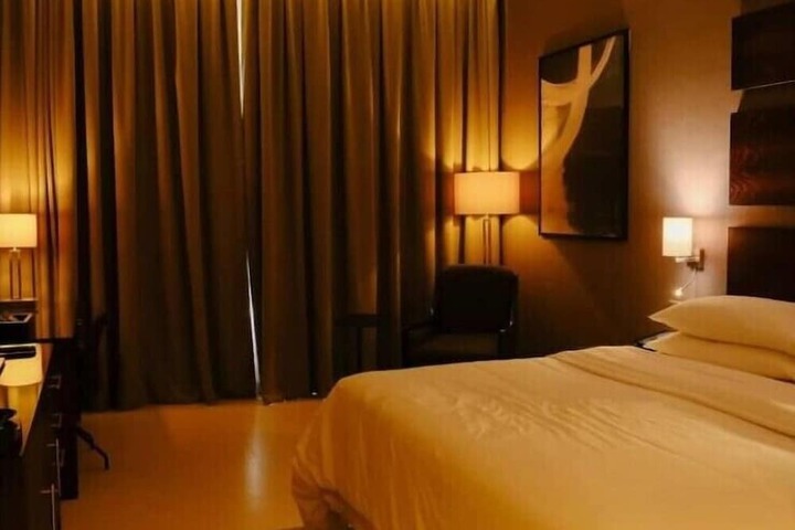 Room 29 of 87