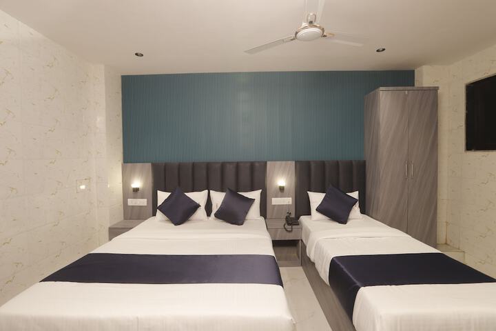 Room 17 of 27