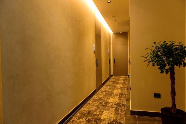 Room 71 of 88