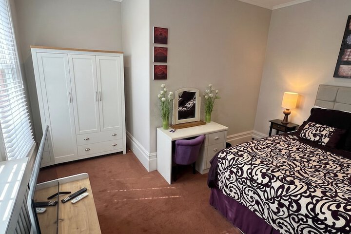 Room 80 of 193