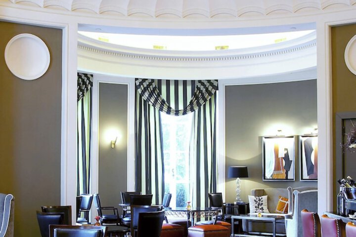 Lounge 90 of 104