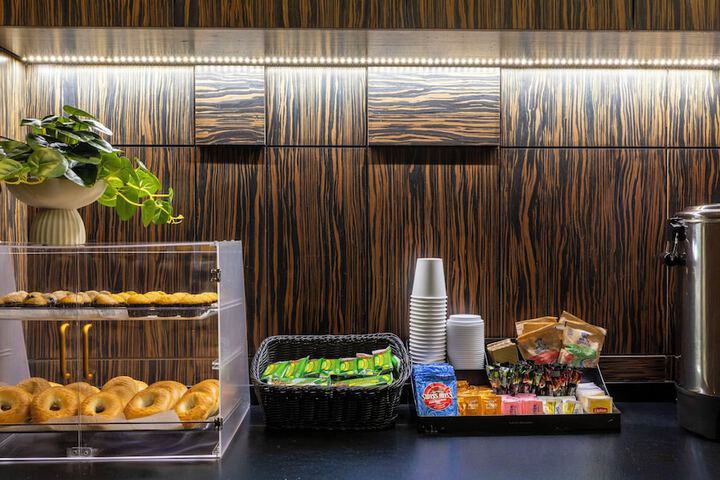 Snack bar