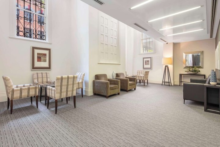 Entrance & Lobby