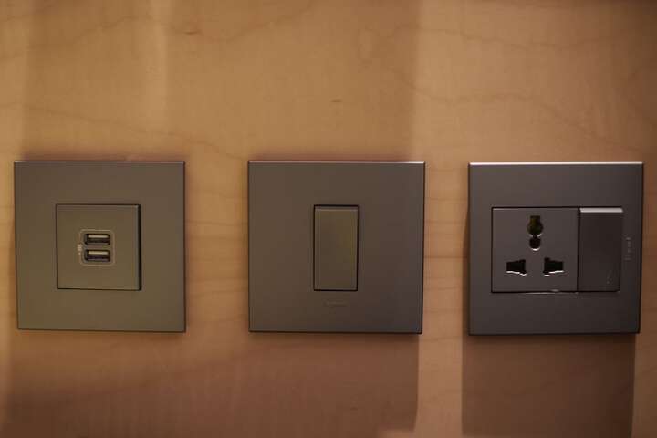 Room 37 of 103