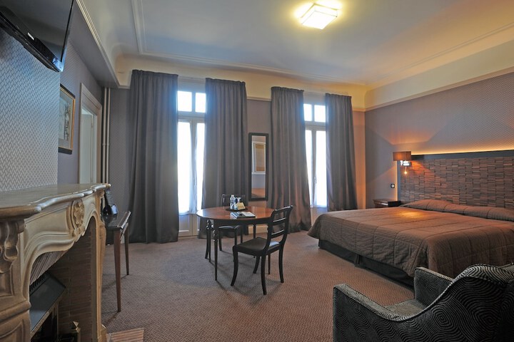 Room 15 of 79