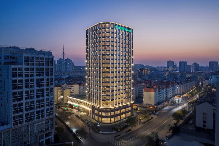 Hotel 68 of 82