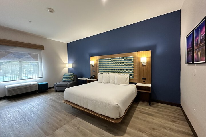 Room 29 of 69