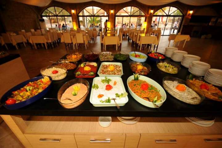 Dining 49 of 73