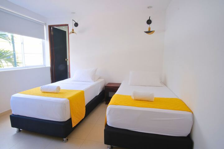 Room 37 of 77