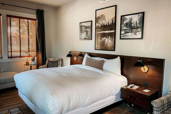 1 King Bed (7 of 20)