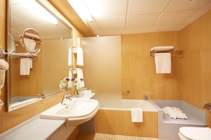 Bath Interior