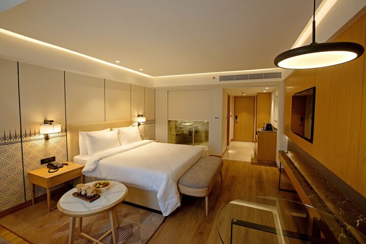 Room 11 of 111
