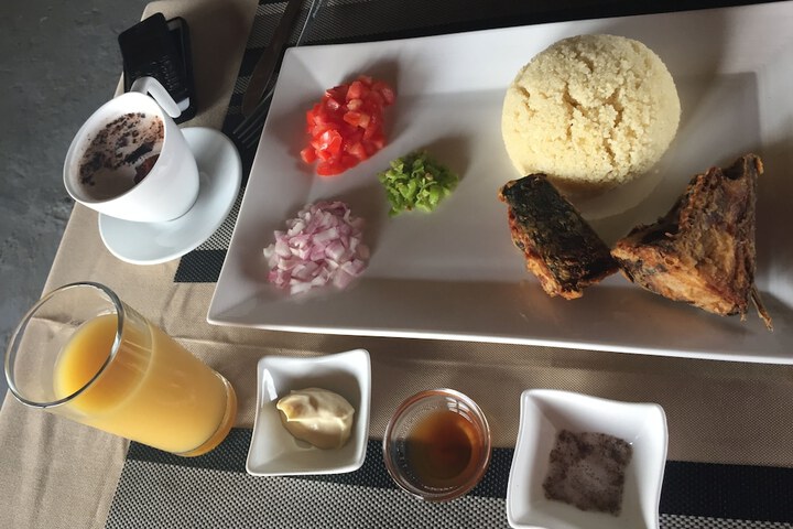 Dining 60 of 77