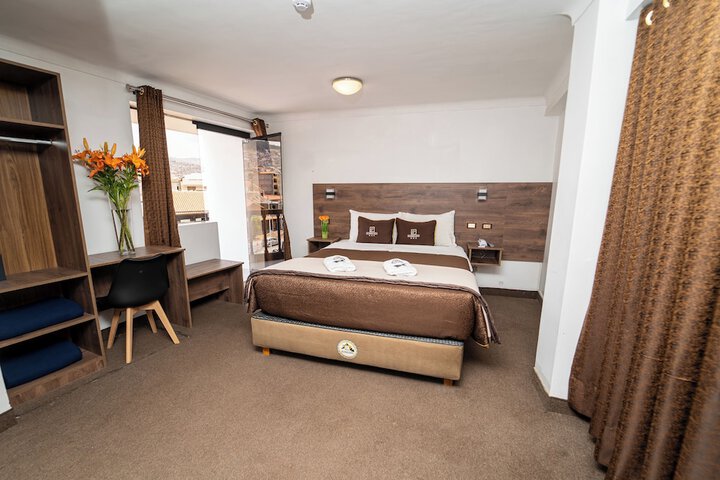 Room 11 of 29