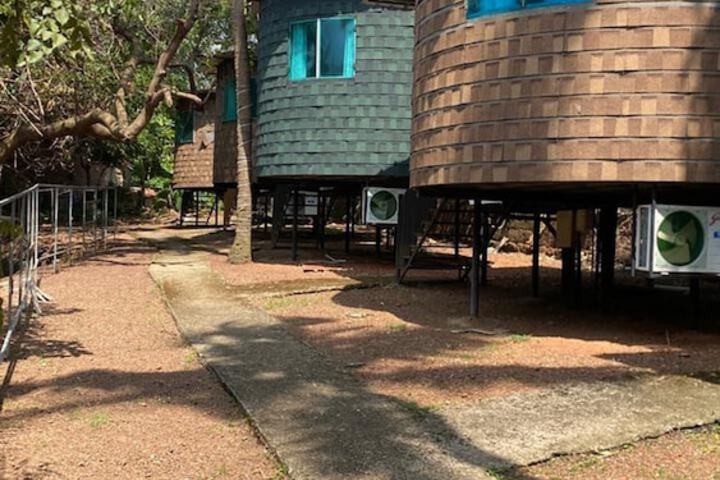 Property Grounds 12 of 24