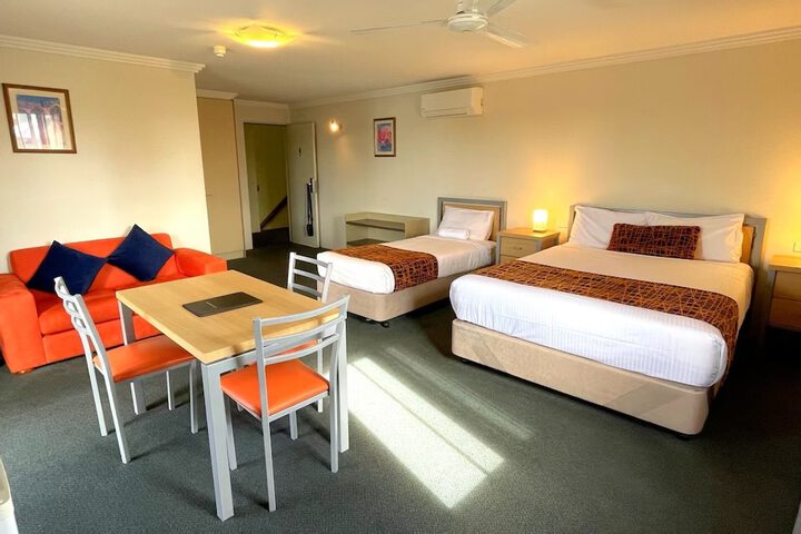 Room 10 of 49