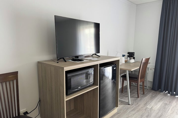 Room 11 of 56