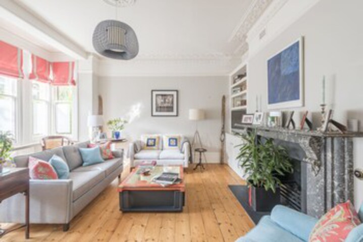 Beautiful Family home in Putney