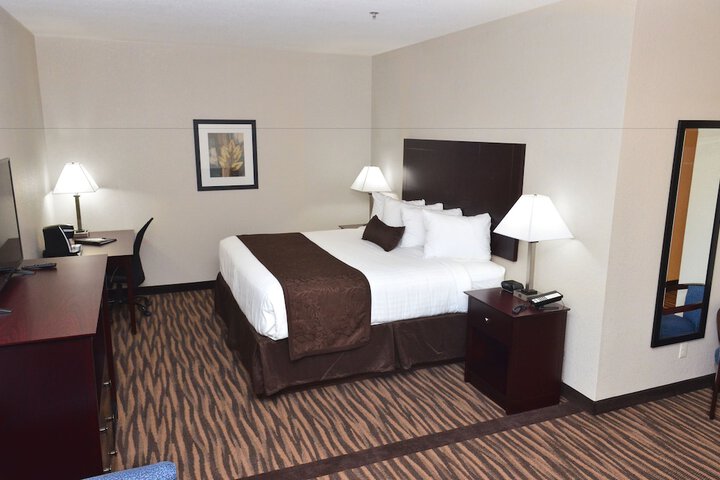 1 King Bed Suite (2 of 44)