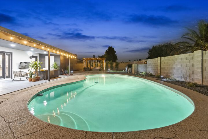 Pool 23 of 54