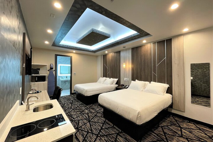 Room 12 of 18