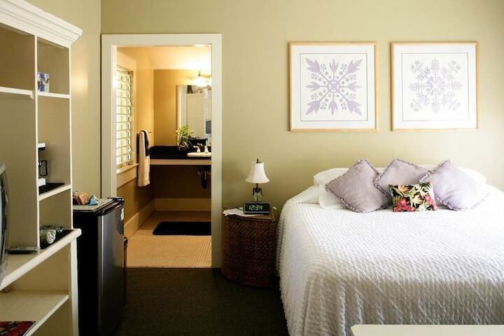 Room 3 of 79