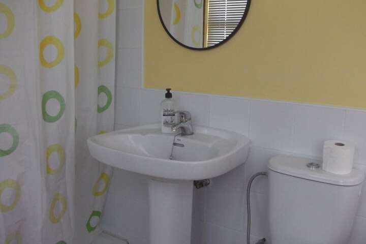 Room 20 of 33
